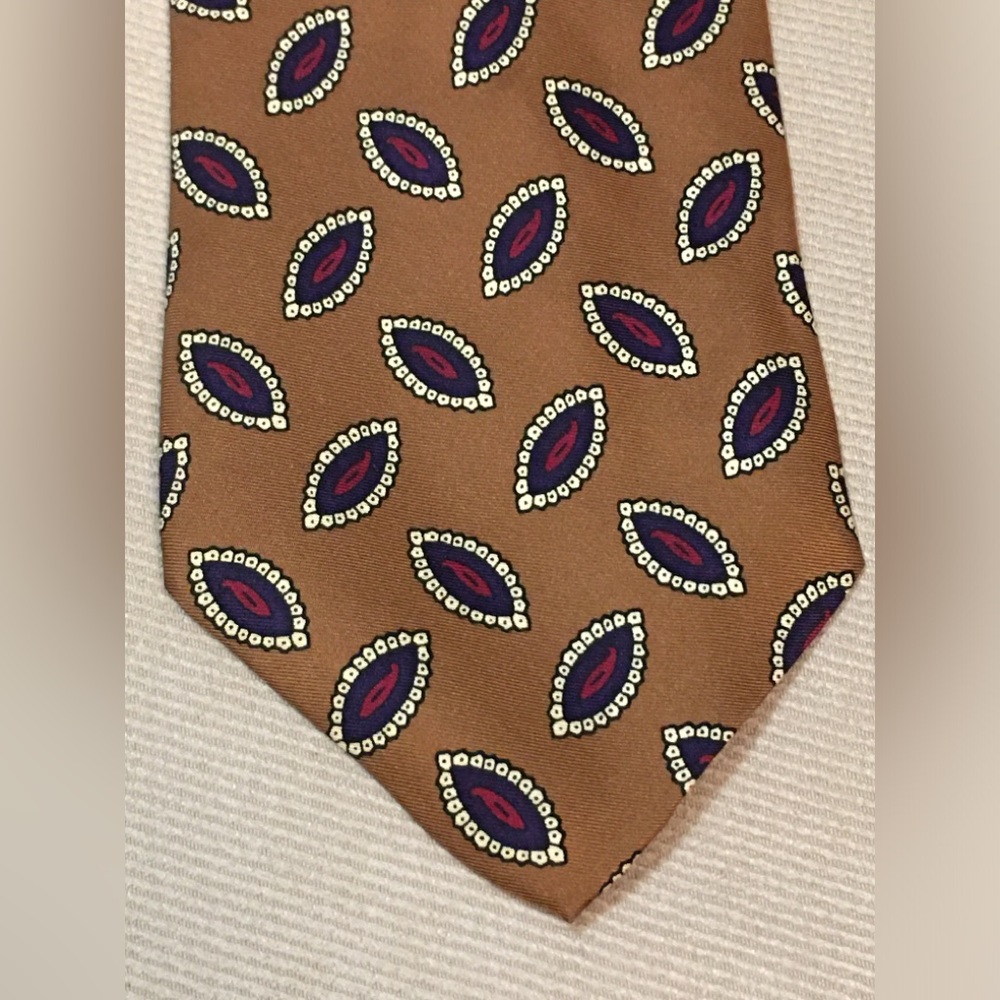 Vtg ROBERT TALBOTT Caramel Camel Color Marquise Paisley Pattern Silk Neck Tie